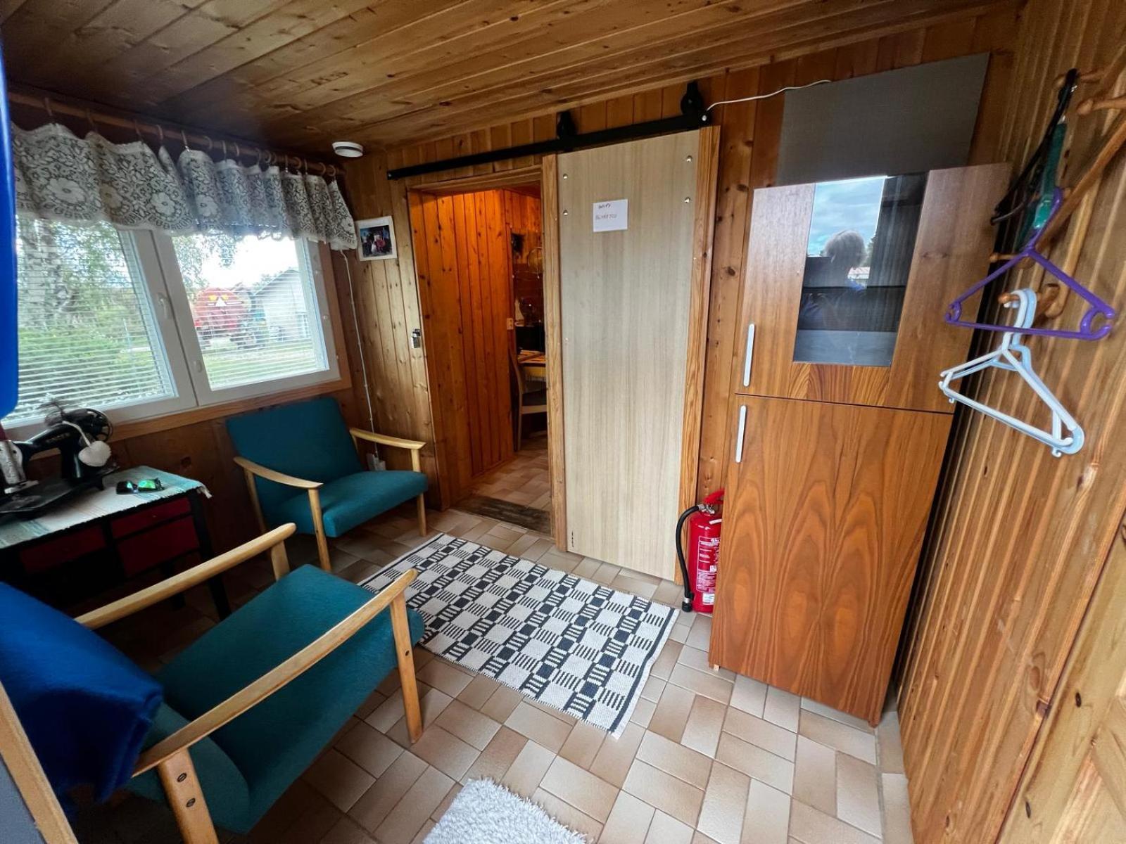 Adorable 1-Bedroom Cottage/Guesthouse In Kittilae المظهر الخارجي الصورة